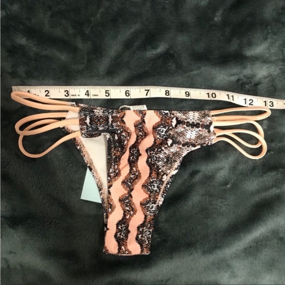 NWT Snakeskin Coral Strappy Swim Bottoms size Small - Picture 4 of 5